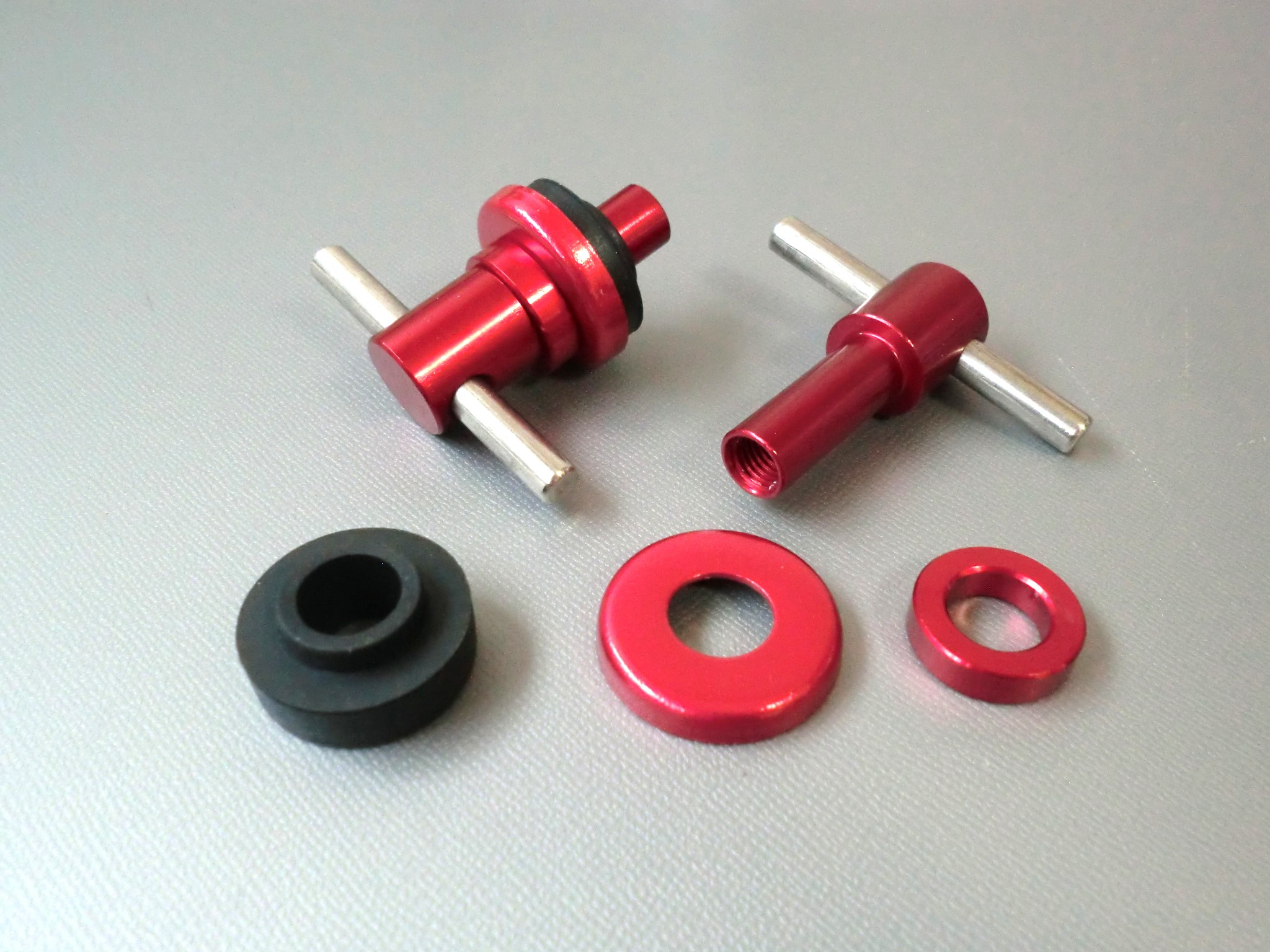 ロッカーカバー Tボルトセット （レッド） | ローバーミニ・クラシック